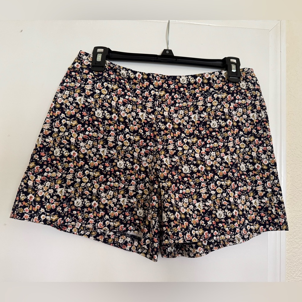 Margaret M Black Bermuda Shorts Lightweight Casual
